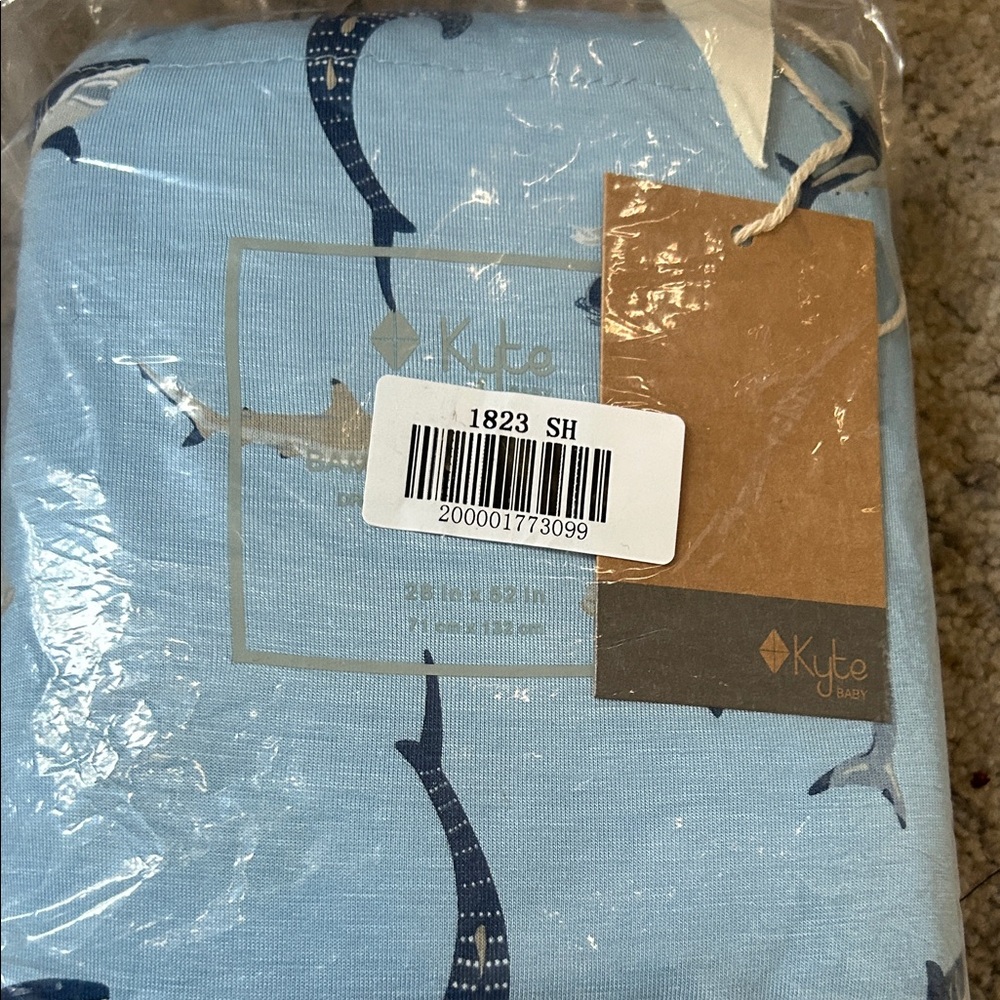Kyte BABY Light Blue Shark Pattern crib sheet